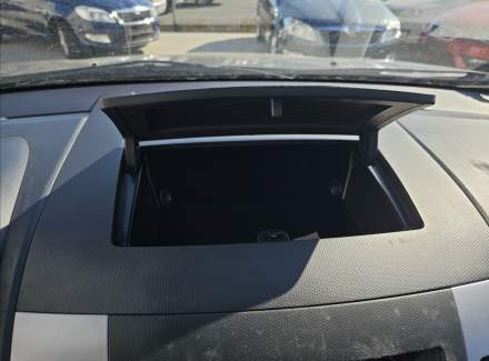 Mitsubishi - Outlander