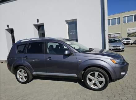 Mitsubishi - Outlander