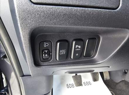 Mitsubishi - Outlander