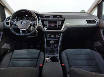 Volkswagen - Touran