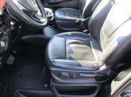 Mercedes-Benz - V-class