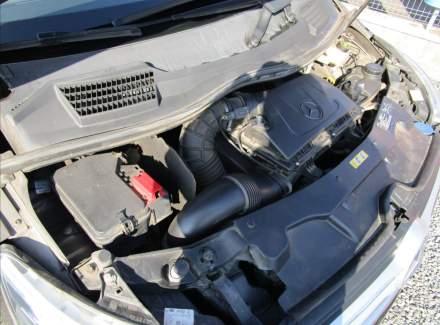 Mercedes-Benz - V-class