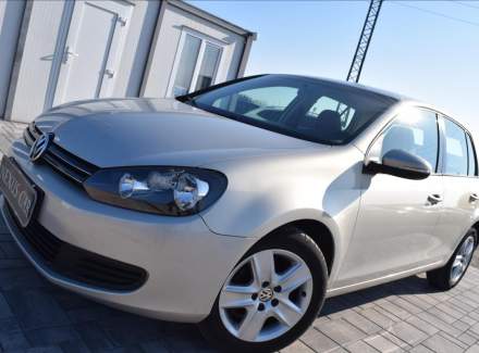 Volkswagen - Golf