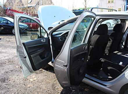 Peugeot - 307