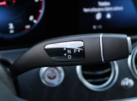 Mercedes-Benz - E-class