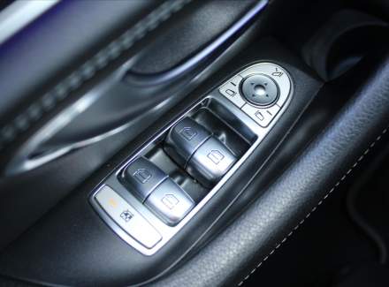 Mercedes-Benz - E-class