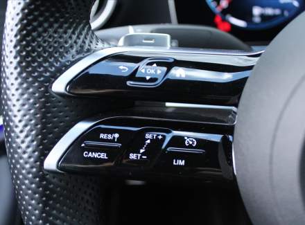 Mercedes-Benz - E-class