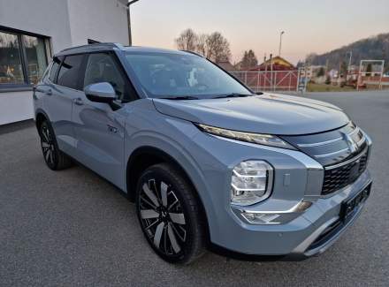 Mitsubishi - Outlander
