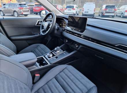 Mitsubishi - Outlander