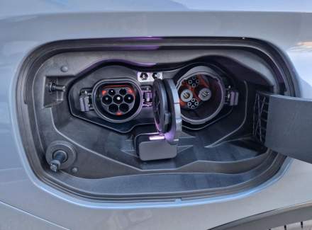 Mitsubishi - Outlander