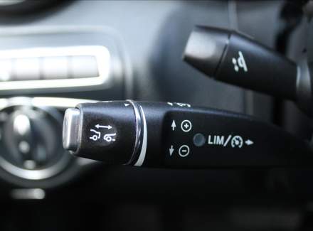 Mercedes-Benz - C-class