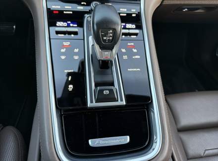 Porsche - Panamera