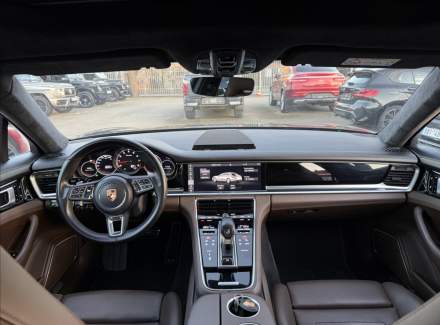 Porsche - Panamera