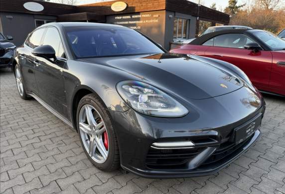 Porsche - Panamera