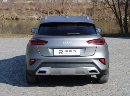 Kia - XCeed