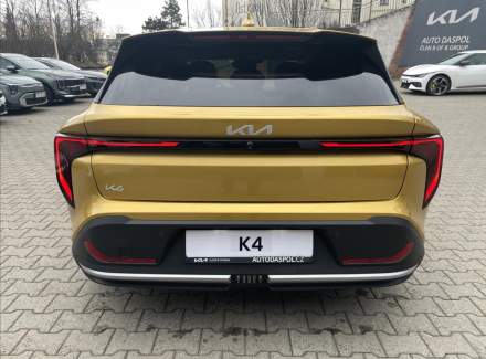 Kia - K4