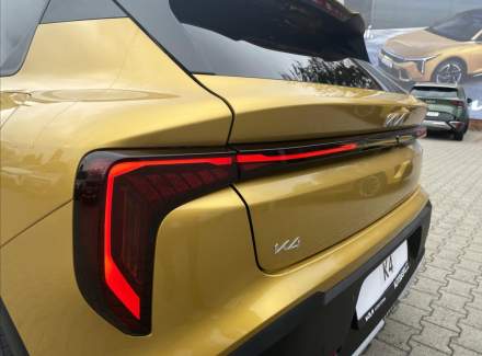 Kia - K4