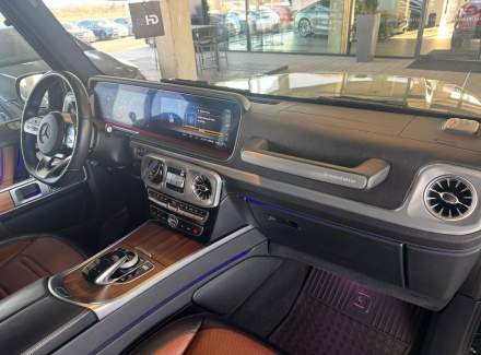 Mercedes-Benz - G-class