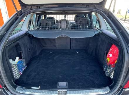 Mercedes-Benz - C-class