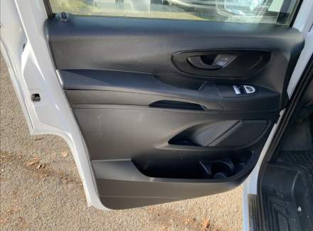 Mercedes-Benz - Vito