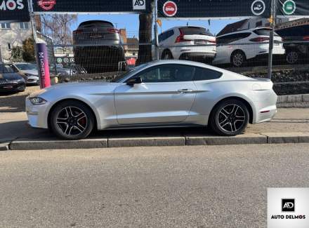 Ford - Mustang