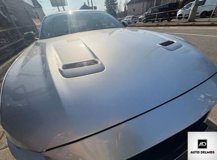 Ford - Mustang