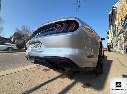 Ford - Mustang