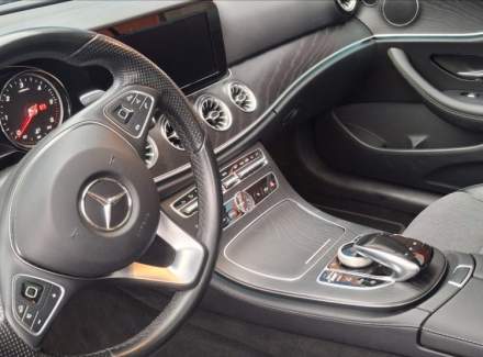 Mercedes-Benz - E-class