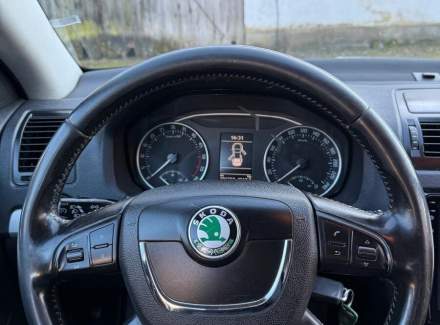 Škoda - Octavia