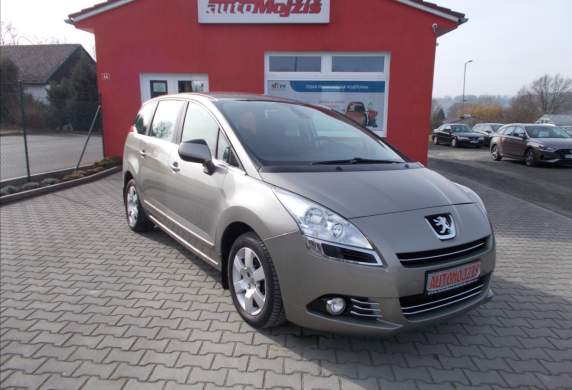 Peugeot - 5008