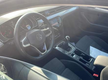 Volkswagen - Passat