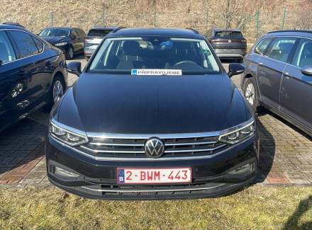 Volkswagen - Passat