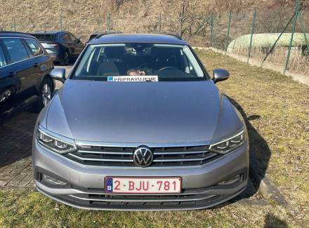 Volkswagen - Passat