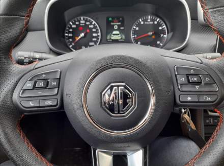 MG - ZS