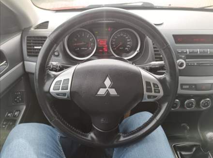 Mitsubishi - Lancer