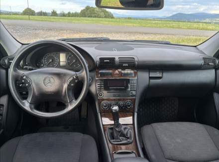 Mercedes-Benz - C-class