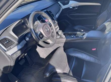 Volvo - XC90