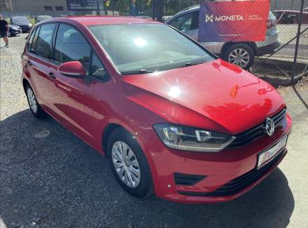 Volkswagen - Golf