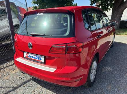 Volkswagen - Golf