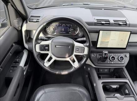 Land Rover - Defender