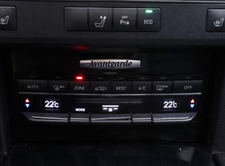 Mercedes-Benz - E-class