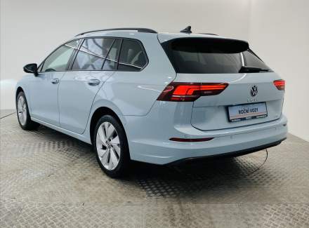 Volkswagen - Golf