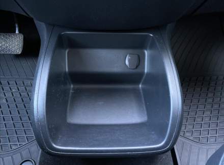 Mercedes-Benz - Vito