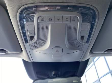 Mercedes-Benz - Vito