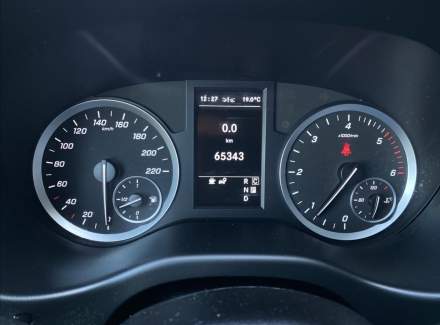 Mercedes-Benz - Vito