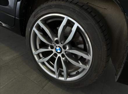 BMW - X3