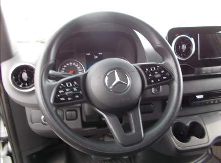 Mercedes-Benz - Sprinter
