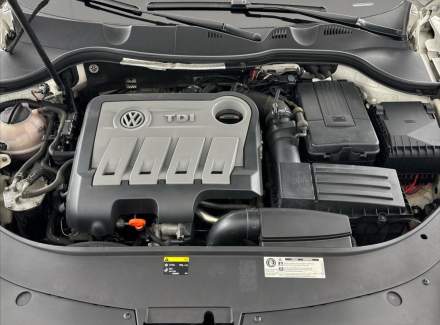 Volkswagen - Passat
