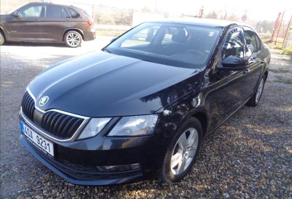 Škoda - Octavia