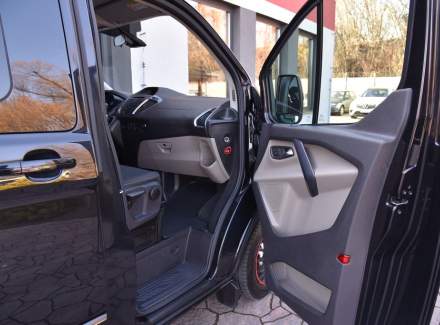 Ford - Tourneo Custom
